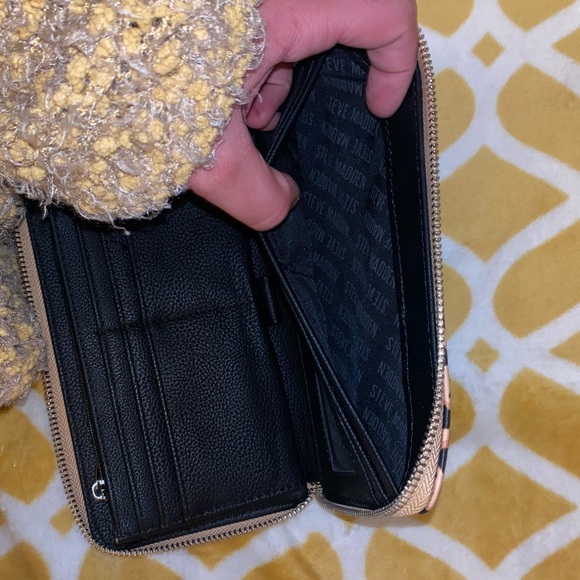 NWOT steve madden animal print wristlet wallet - Picture 7 of 13